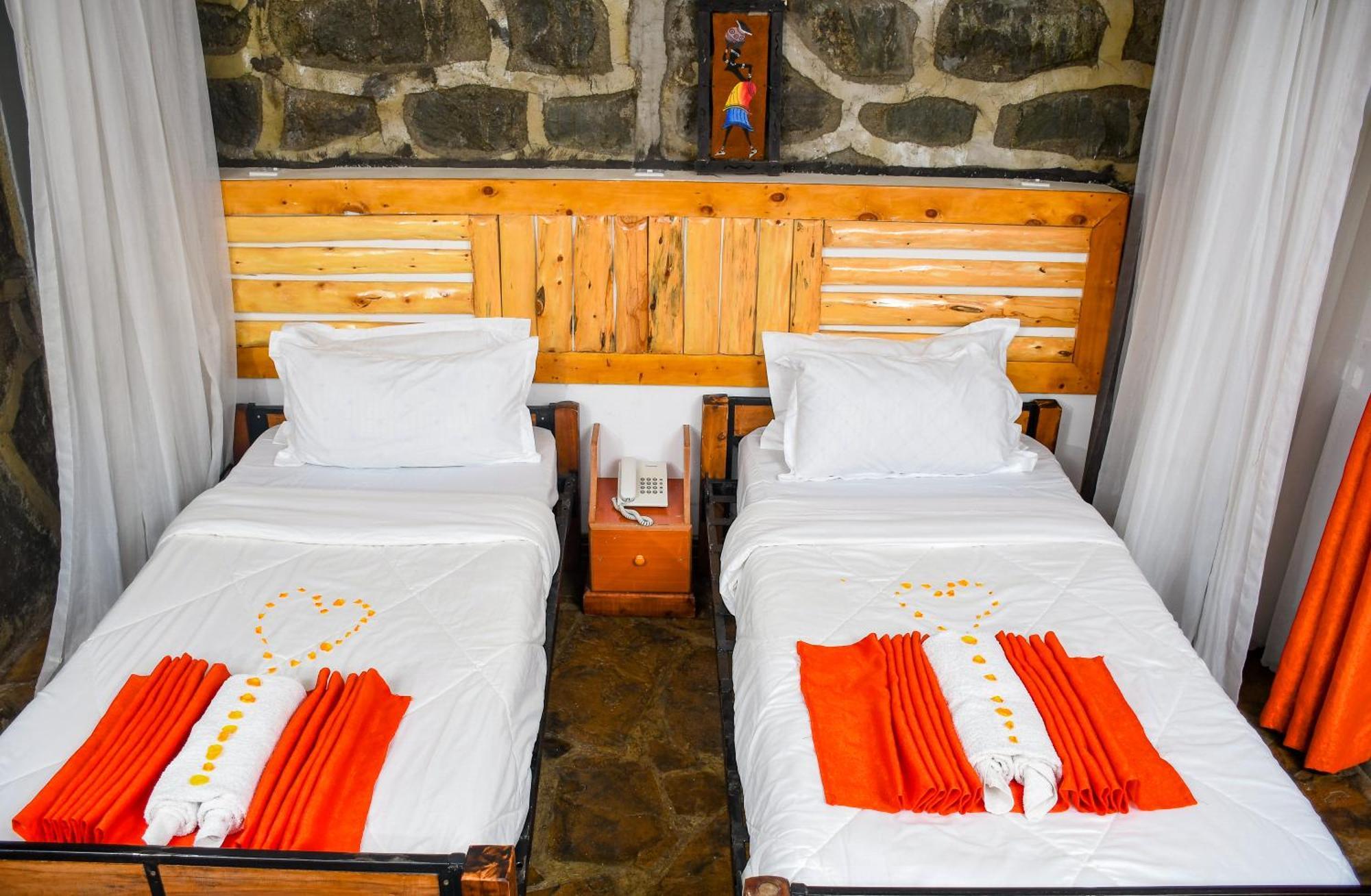 Dovenest Lodge Naivasha
