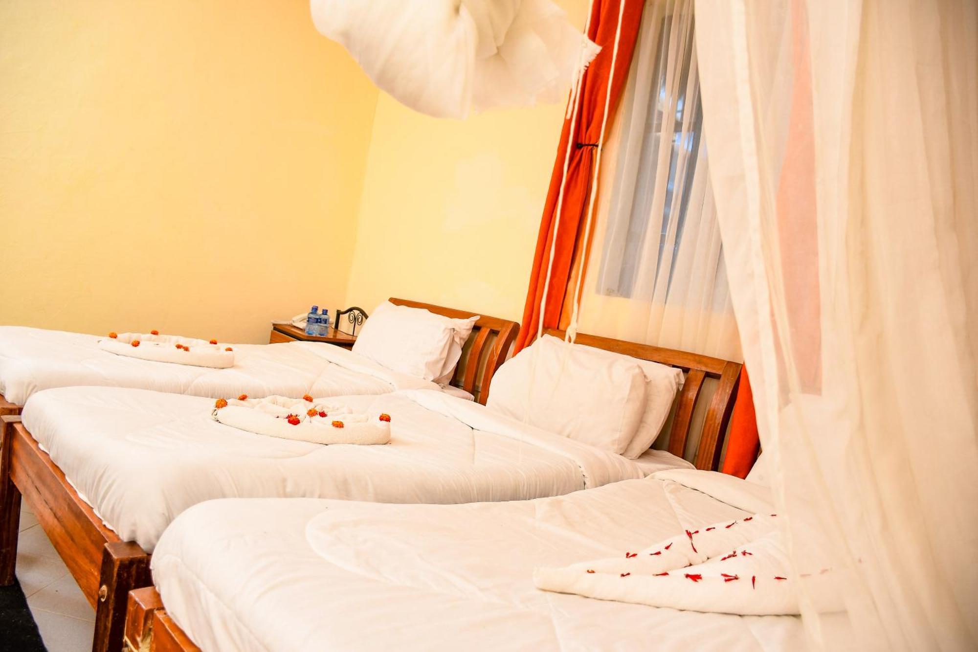 Dovenest Lodge Naivasha